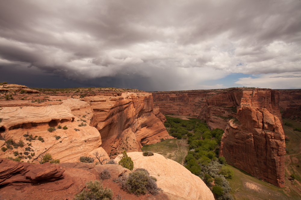 Storm clouds over the Canyon de Chelly desert canyon